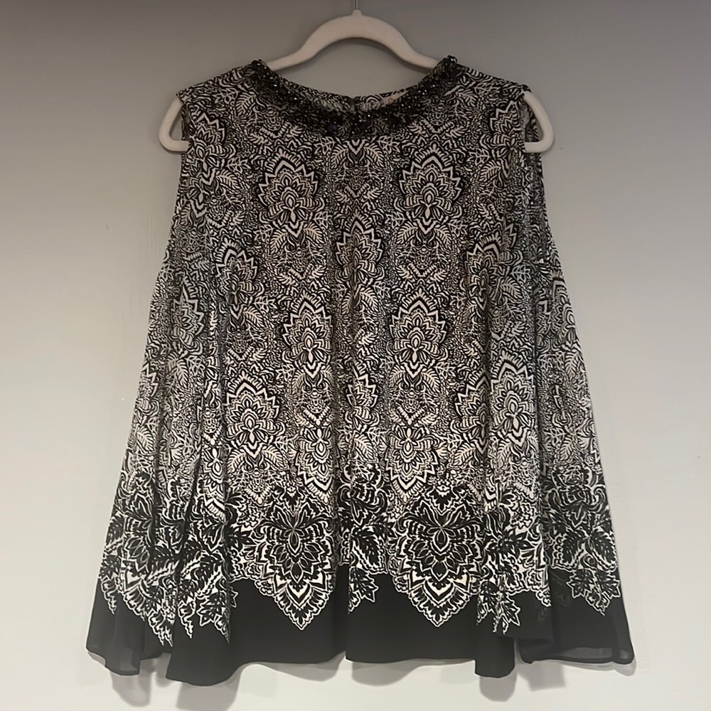 Dressbarn Printed Chiffon Sleeve Embellished Neckline Cold Shoulder Blouse